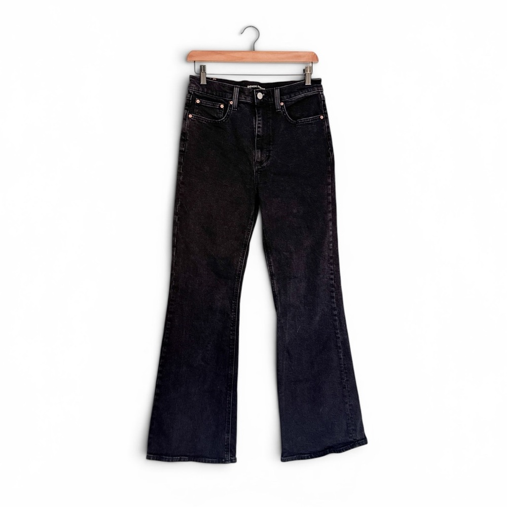 Aritzia Denim Forum The Twiggy High Rise Flare 30L - Black - Size 28 - Picture 3 of 8